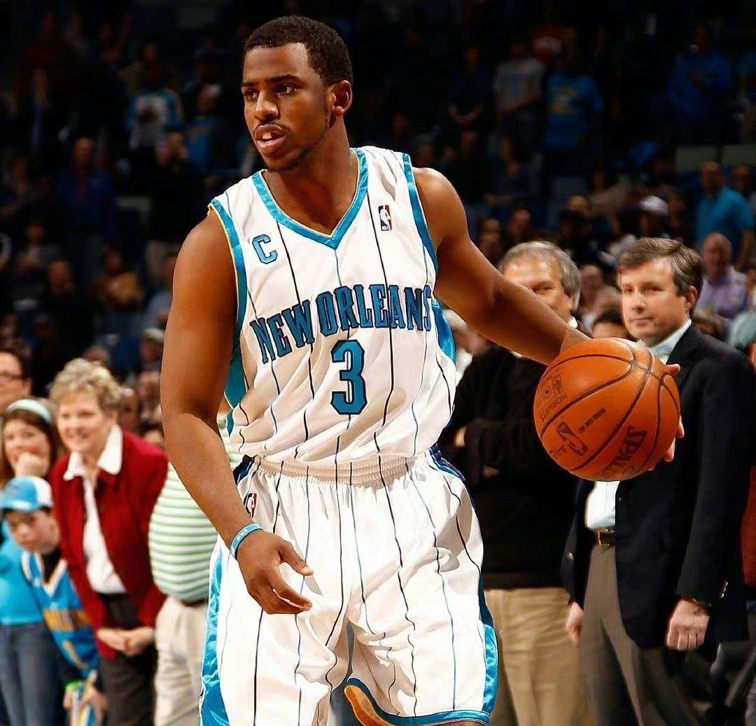 英雄联盟-包含风云突变！夏洛特黄蜂冲刺阶段再遭质疑，德甲版图或变，信心回归，团队化学反应显著的词条